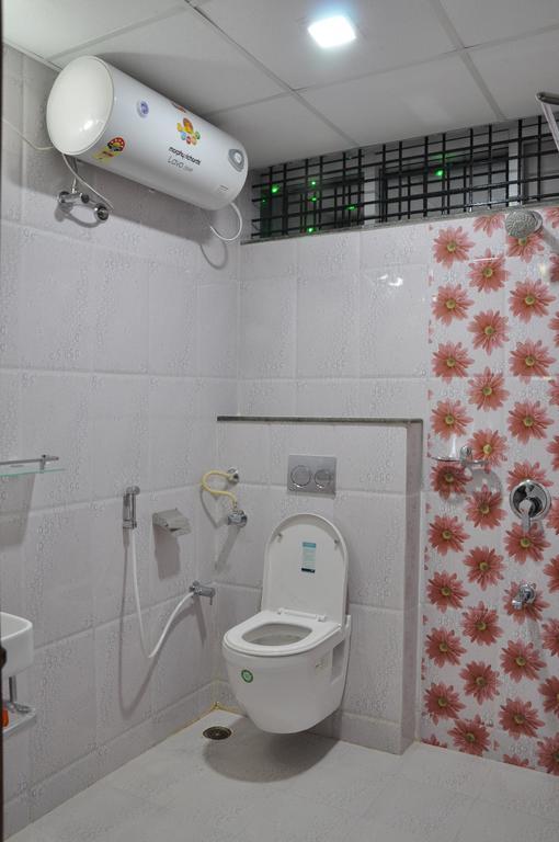 Hotel Av Comforts Бангалор Екстериор снимка